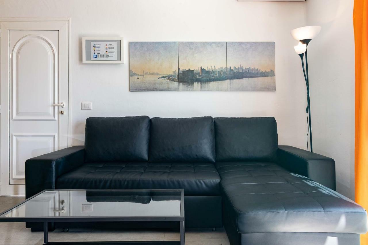 Panelo Apartment